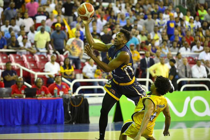 mauricio-inicia-defensa-del-titulo-ante-club-san-carlos