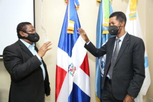 SRSM posesiona al doctor Clemente Terrero en la Dirección del Hospital Robert Reid