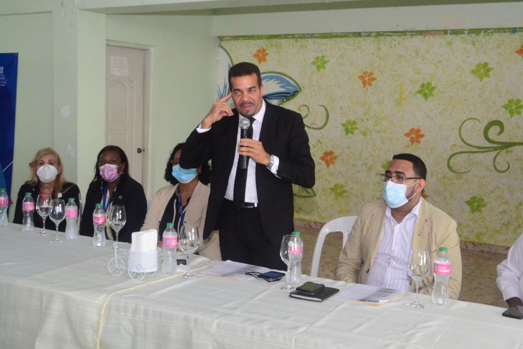Milcíades Guzmán Leonardo Fiscal titular de SDE y Norte exhorta a la acción comunitaria contra la venta y consumo de drogas