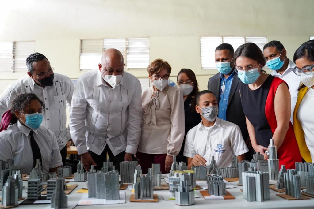 64A97141-1EE9-4C92-985E-95692BBC62C5