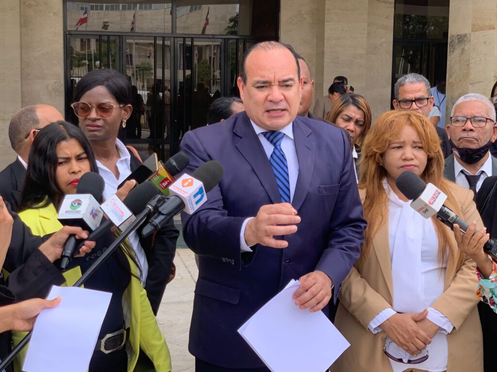 Colegio de Abogados califica como un atentado a la libertad de prensa y de expresión el proyecto de Ley Orgánica sobre Derecho a la Intimidad