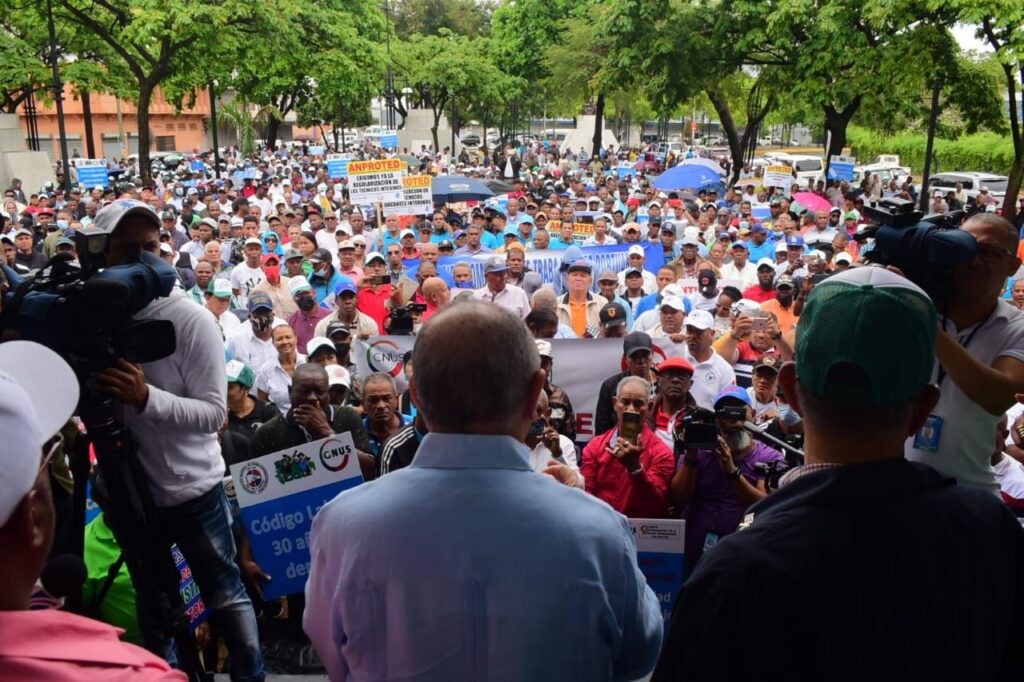 centrales sindicales CNTD, CNUS, CASC dia del trabajo 1