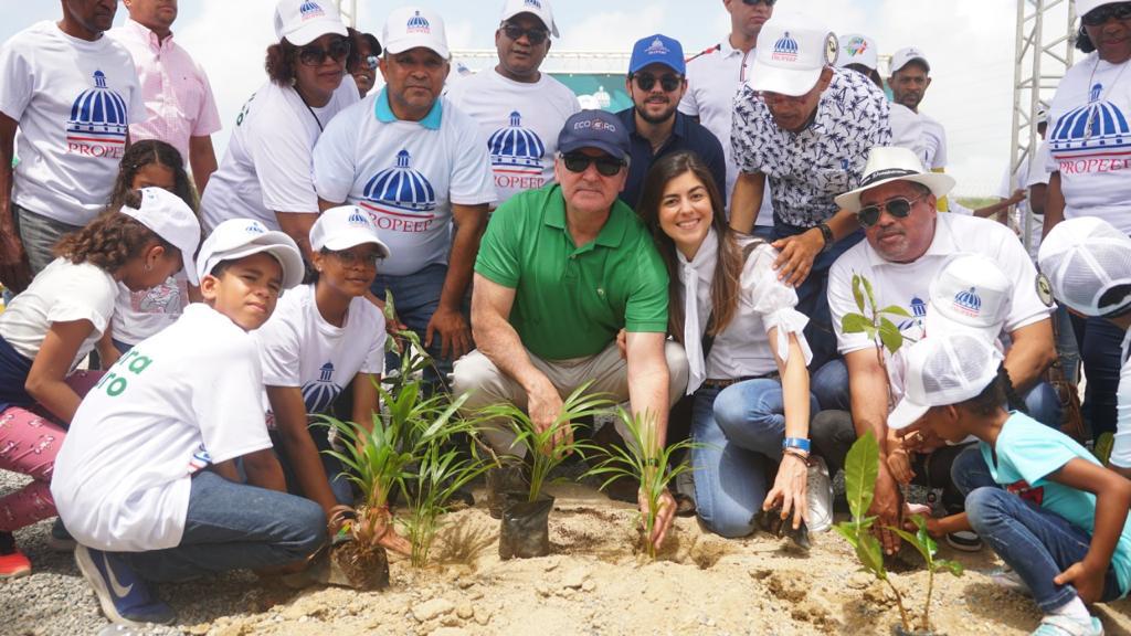 3DDB3200-B862-40C3-B913-FF2DA435F0A1