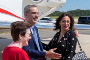 Presidente Abinader llega al aeropuerto Ronald Reagan de Washington a las 1240 de la tarde