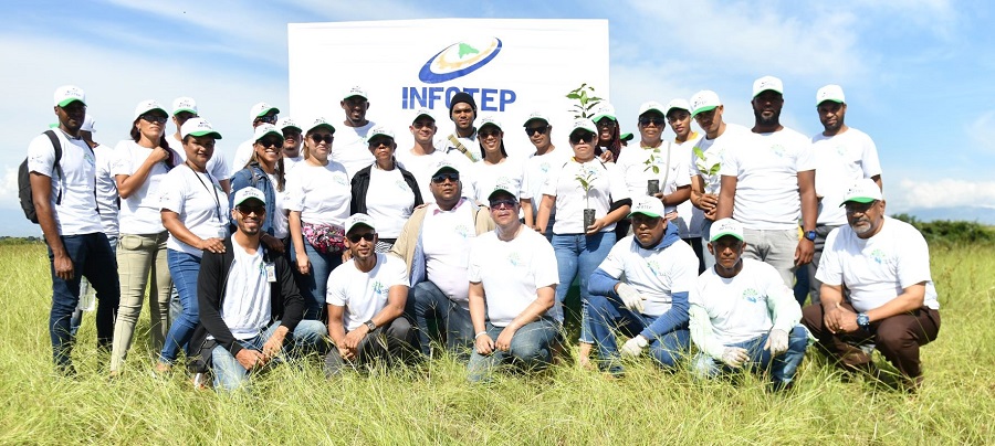 INFOTEP y Medio Ambiente realizan jornada de reforestación en San Juan de la Maguana