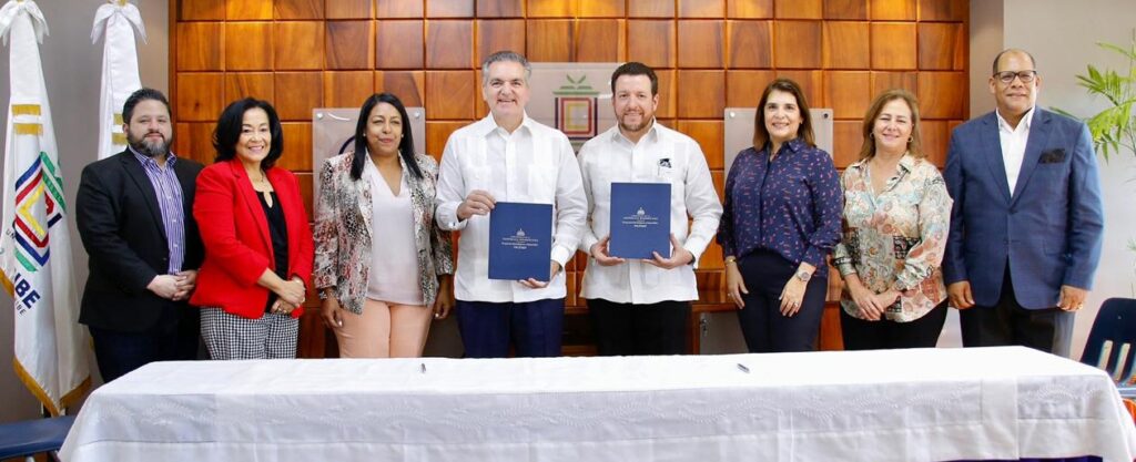 Propeep otorgará 30 becas para estudios municipales de grado y posgrado en Unicaribe