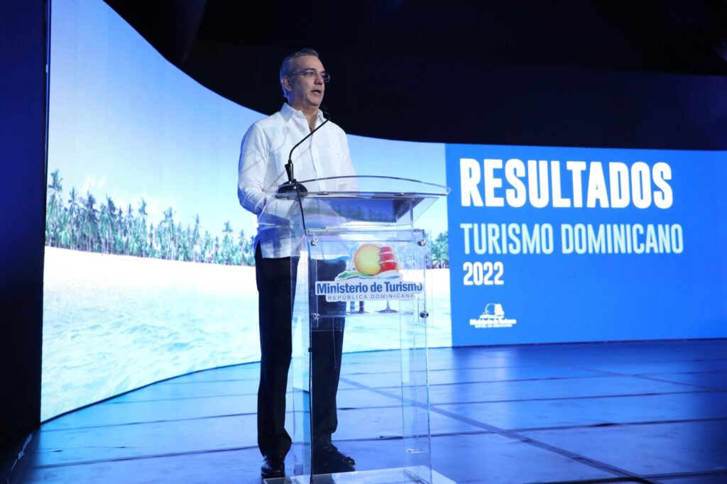 Presidente Abinader augura el turismo este año “será el mejor de nuestra historia”