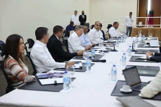 Canciller se reúne con delegación del Departamento de Estado estadounidense