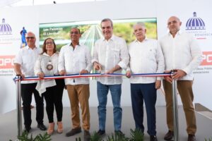 Presidente Abinader inaugura reconstrucción Circunvalación Norte de Santiago