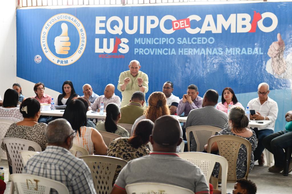Encuentro de dirigentes del PRM en Salcedo, Rafael Santos Badía 3