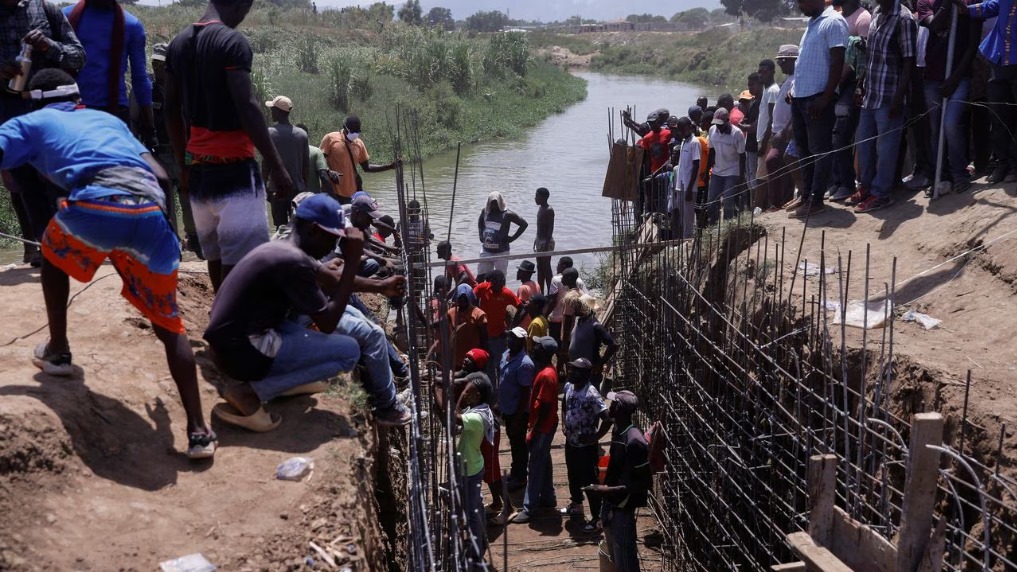 canal haiti / Centrales sindicales apoyan medidas del Gobierno ante conflicto con Haití