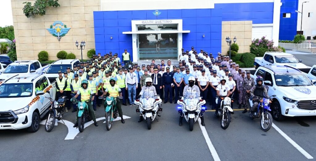 El Gobierno dispone el inicio Navidad Segura 2023 en terminales aeroportuarias del país 2