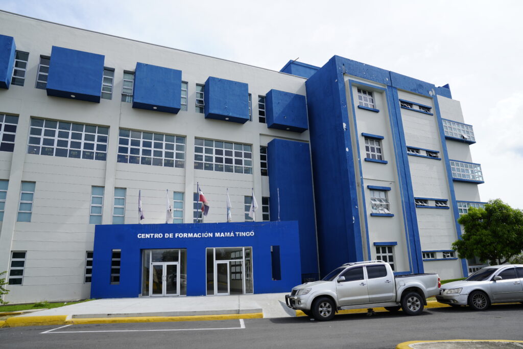 Centro Tecnológico Mama Tingó