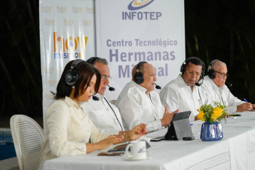Rafael Santos Badía, director general INFOTEP entrevistado en el programa Hoy Mismo desde el Centro Tecnólogico Hermanas Mirabal