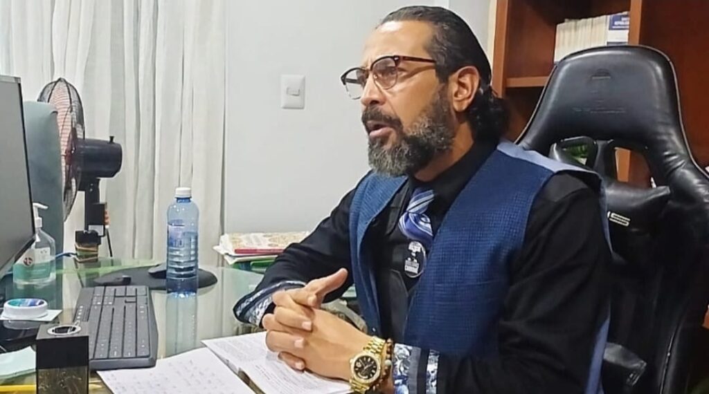 2435ebef-be65-49e1-9f99-6b687da23194