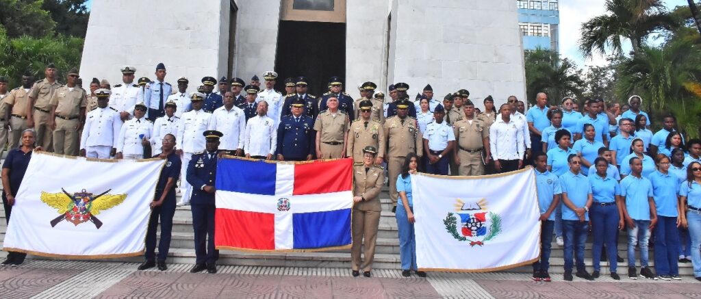 Escuelas Vocacionales del Ministerio de Defensa realizan actos conmemorativos con motivo a la Independencia Nacional