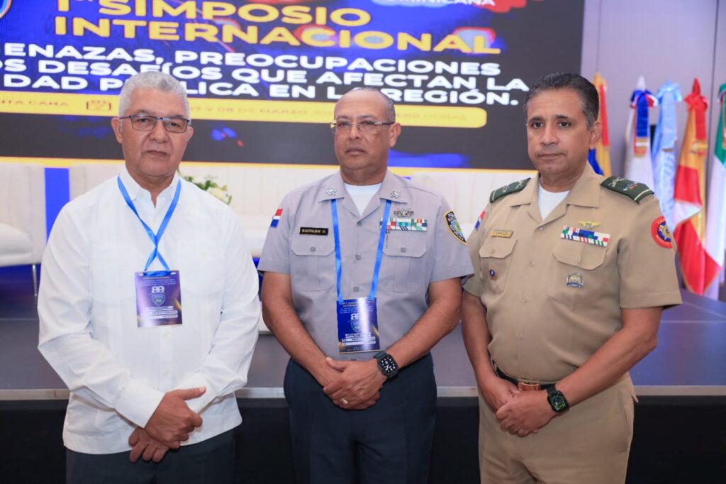 Director general PN abre simposio internacional