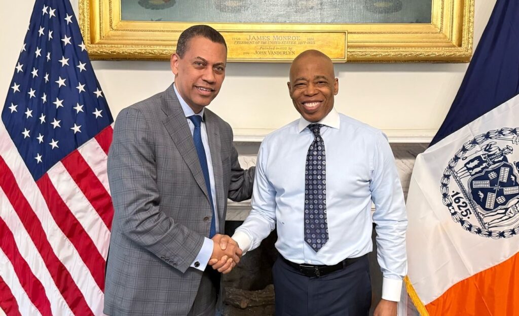 Presidente del INDOTEL y alcalde de Nueva York dialogan sobre ciberseguridad y transformación digital
