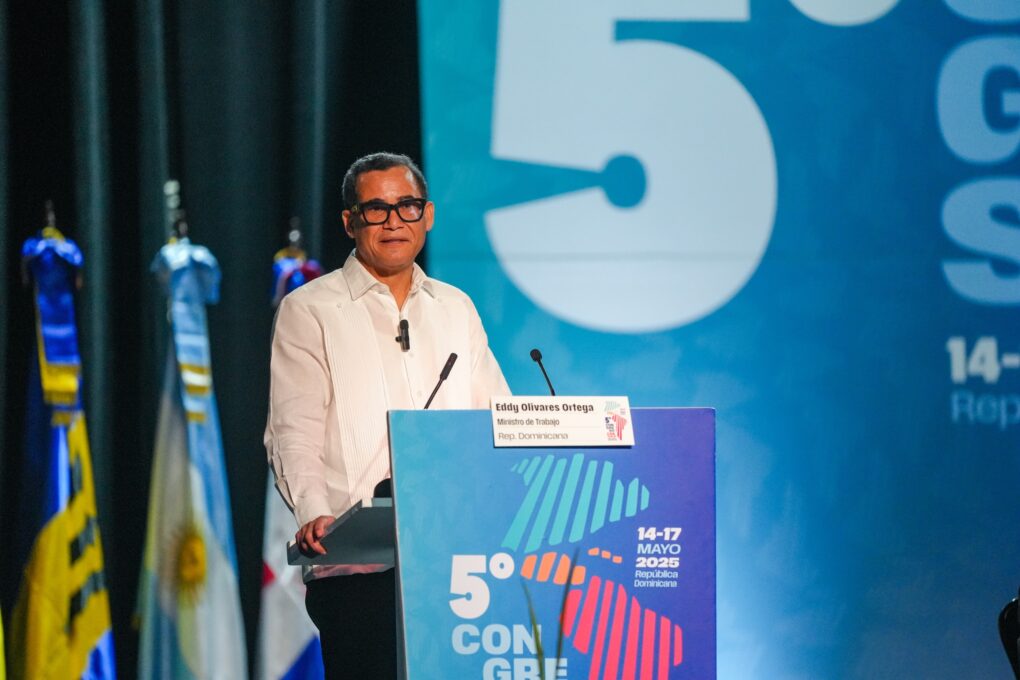 Eddy Olivares, ministro de trabajo - copia