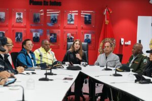 Carolina da seguimiento a medidas por onda tropical y exhorta a ciudadanos a colaborar