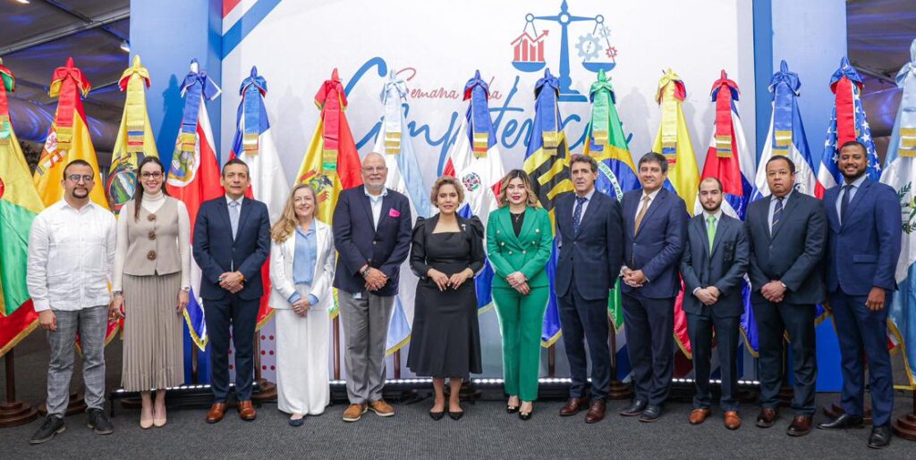 Inauguran el Primer Congreso Internacional sobre Derecho de la Competencia centrado en los mercados digitales.