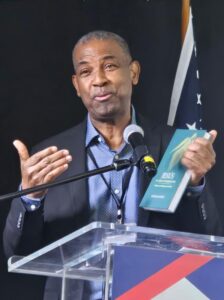 Jose Rudecindo autor del libro Jesús, un líder contemporáneo guía para un liderazgo sostenible(1)