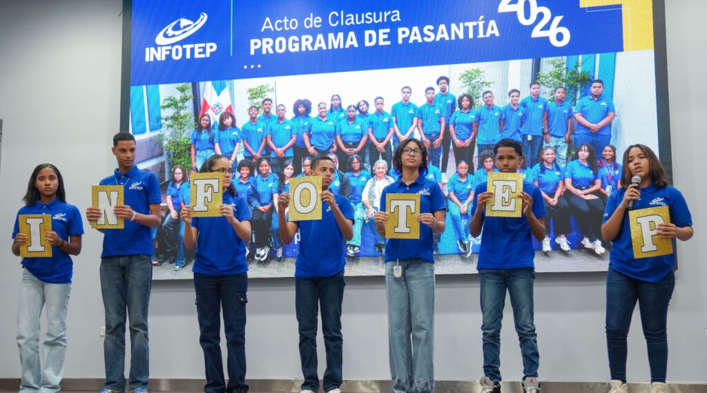 Los jovenes realizaron dinamicas en cierre de pansantias de INFOTEP