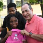 Regidor Yovany Moya respalda a familias de la Circunscripción 1 con entrega de útiles escolares
