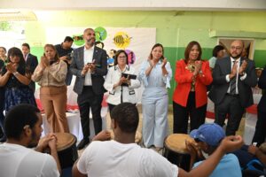 Comisión de diputados visita Centro de Sordoceguera para debatir proyecto de ley sobre discapacidad