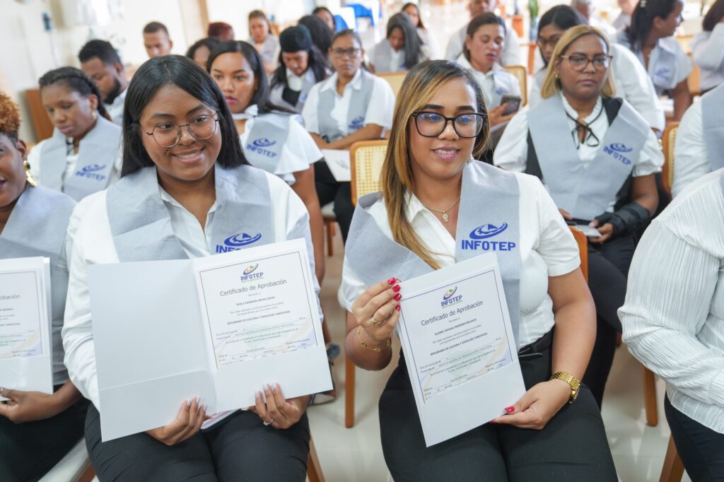 Concluyeron capacitacon en la Escuela FTP Guarocuya en diplomado en Cultura y Servicios Turísticos