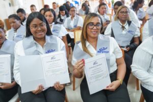 Concluyeron capacitacon en la Escuela FTP Guarocuya en diplomado en Cultura y Servicios Turísticos